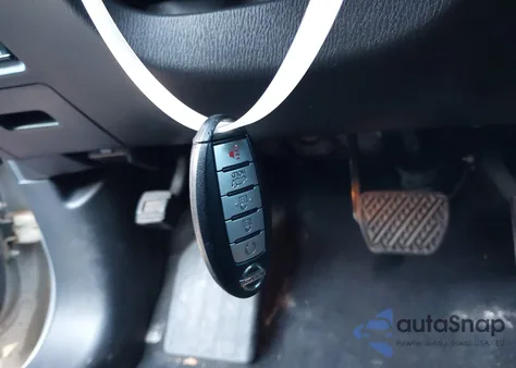 2013 Nissan Pathfinder Sl z USA, uszkodzony, nr VIN 5N1AR2MM0DC665290